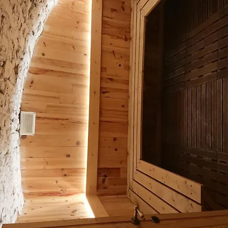 Lavish In With Sauna, Cleaning Included Forrieres